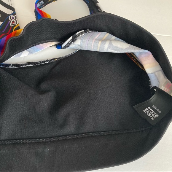 PINK Victoria Secret Ultimate sports Bra Size M - Picture 6 of 6